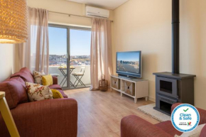 Host Wise - Gaya Avenue Flats - Elegant Contemporary Flats with Balcony